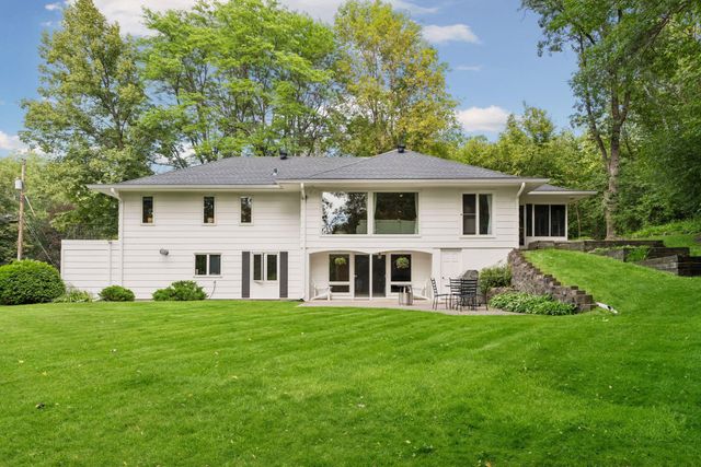 2312 Sheridan Hills Road, Wayzata, MN 55391