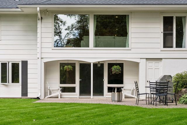 2312 Sheridan Hills Road, Wayzata, MN 55391