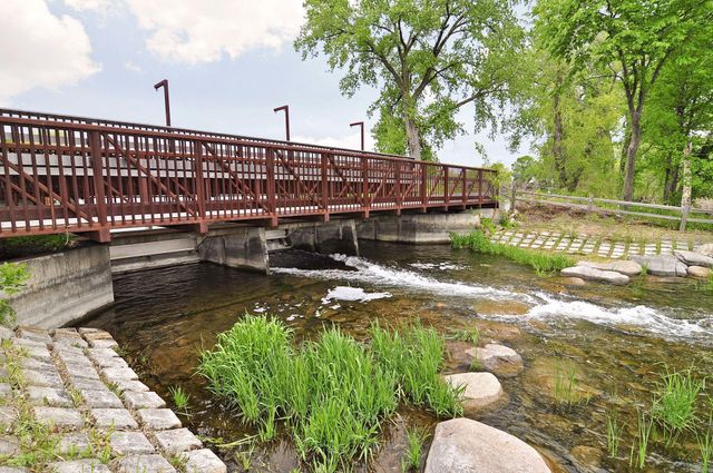 2312 Sheridan Hills Road, Wayzata, MN 55391