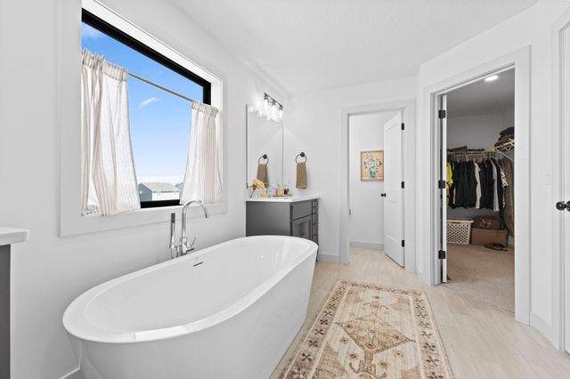 11088 Kingsview Lane N, Dayton, MN 55369