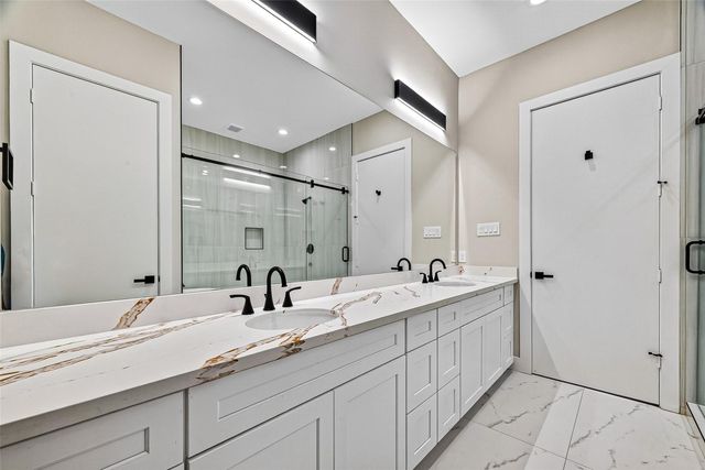 1425 East 31st Street, Houston, TX 77022