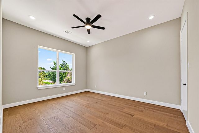 1425 East 31st Street, Houston, TX 77022