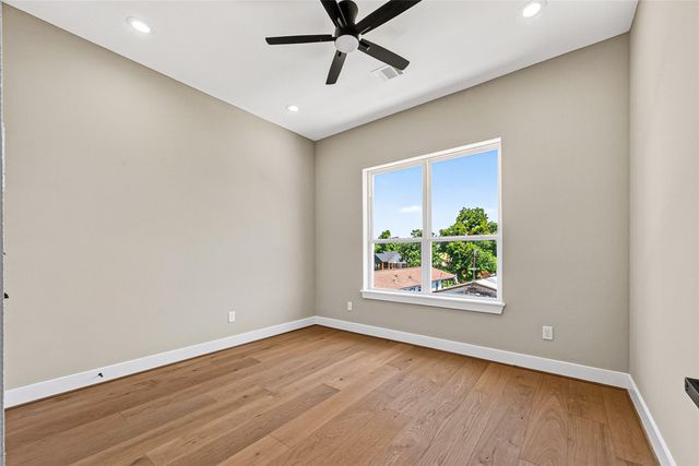 1425 East 31st Street, Houston, TX 77022