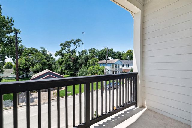 1425 East 31st Street, Houston, TX 77022