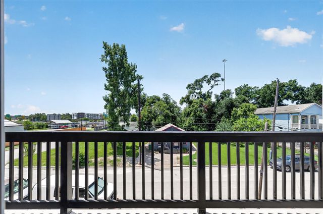 1425 East 31st Street, Houston, TX 77022