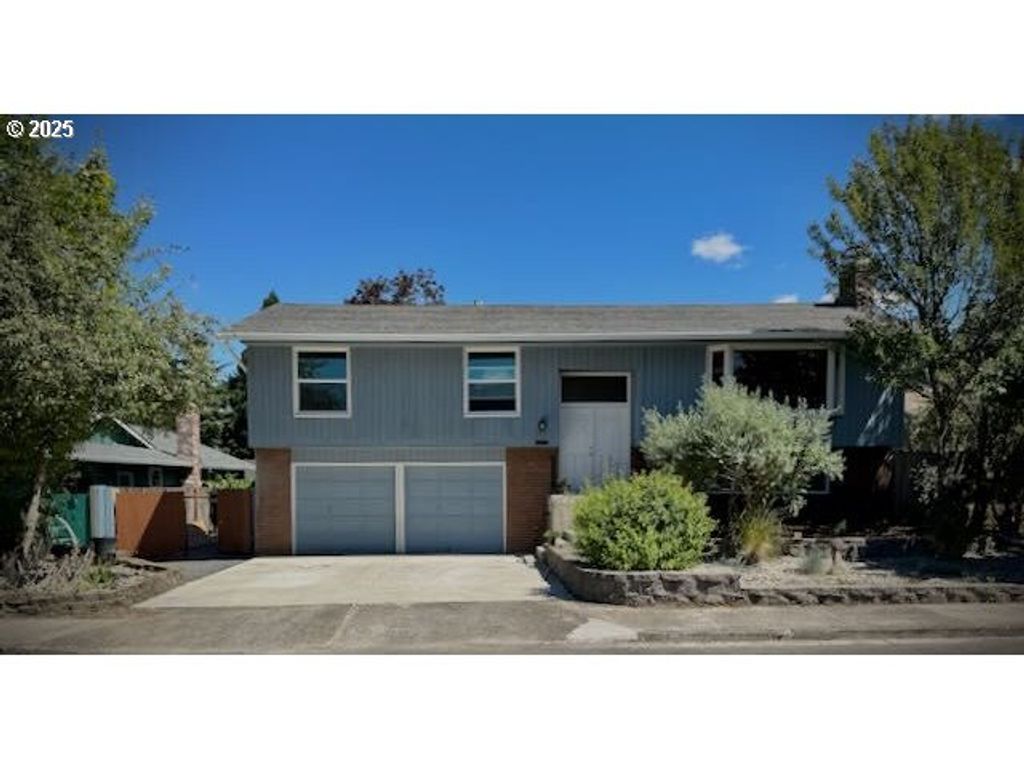20784 Sw ROSA Dr, Beaverton, OR 97078