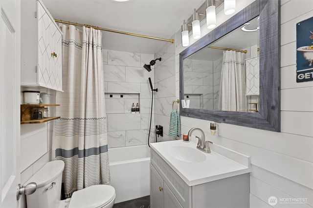 407 91 Avenue SE, Lake Stevens, WA 98258