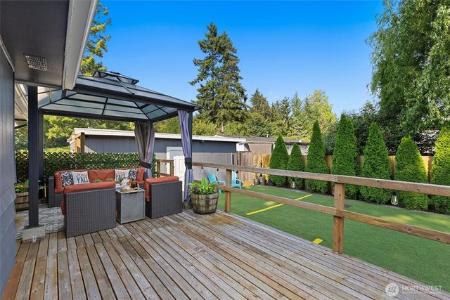 407 91 Avenue SE, Lake Stevens, WA 98258