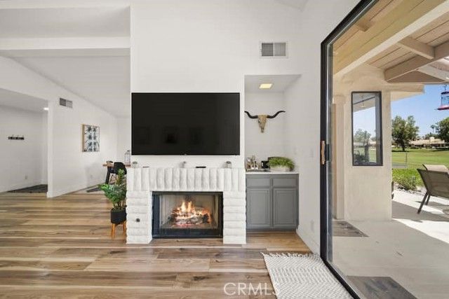 182 Gran Via, Palm Desert, CA 92260