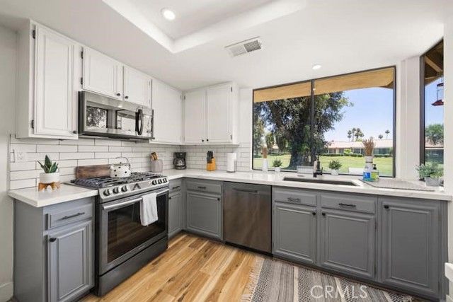 182 Gran Via, Palm Desert, CA 92260