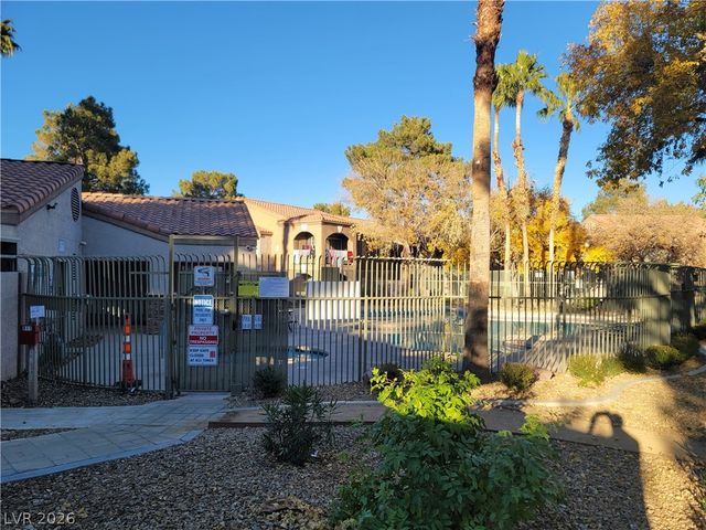 7730 Secret Shore Drive 207, Las Vegas, NV 89128