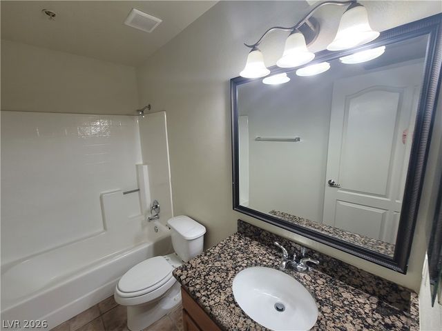 7730 Secret Shore Drive 207, Las Vegas, NV 89128