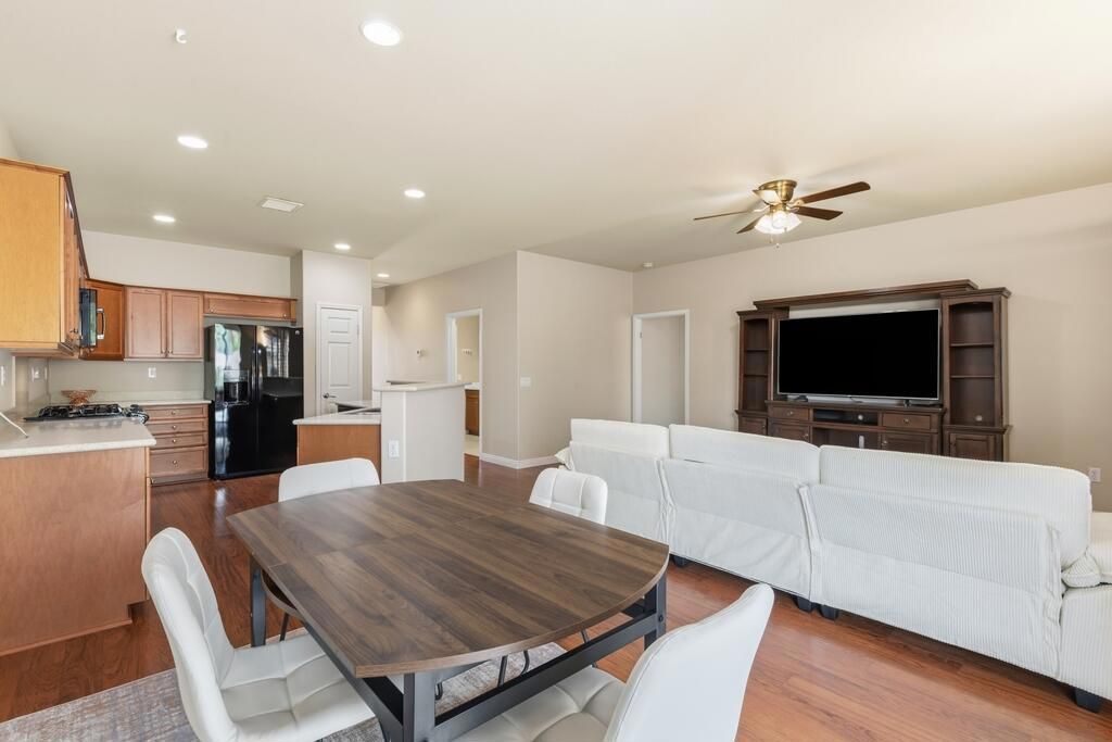 Image 5 of property listing at 40090 Corte Refugio, Indio, CA 92203