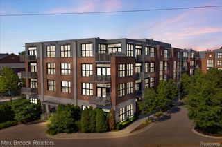 2051 Villa Road 302, Birmingham, MI 48009