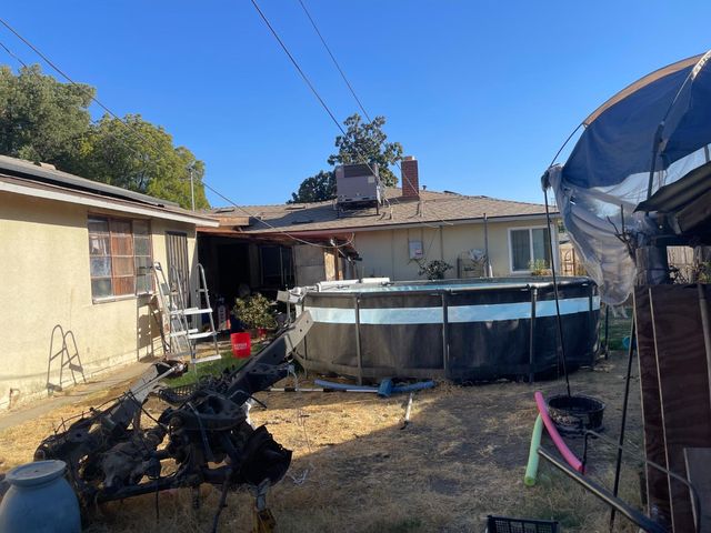 2977 E Robinson Avenue, Fresno, CA 93726