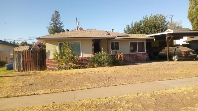 2977 E Robinson Avenue, Fresno, CA 93726