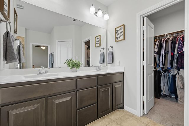 1604 Bunting Drive, Argyle, TX 76226