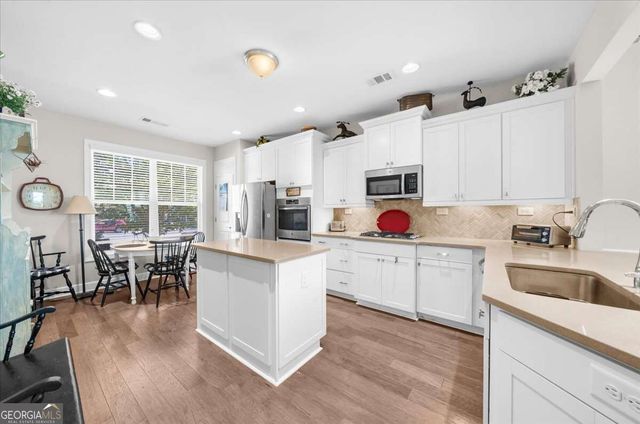 3846 English Oak Drive SW, Gainesville, GA 30504