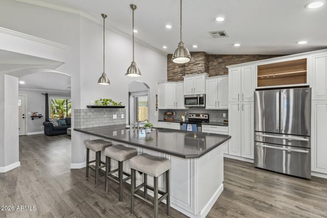 637 W WAGNER Court, Gilbert, AZ 85233