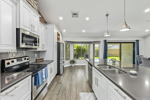 637 W WAGNER Court, Gilbert, AZ 85233