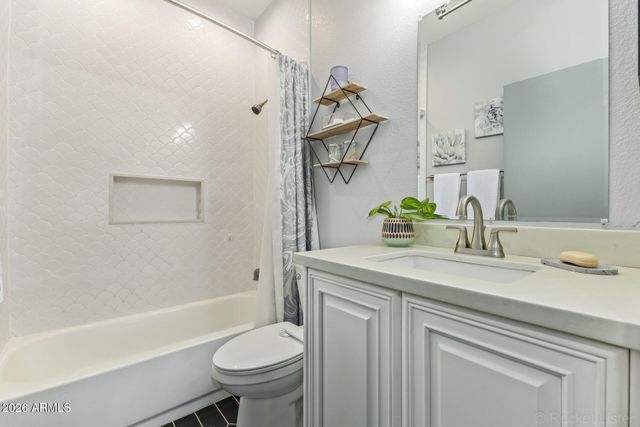 637 W WAGNER Court, Gilbert, AZ 85233