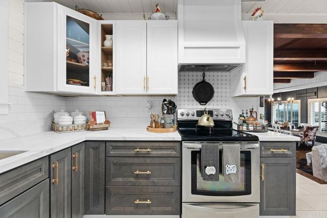 812 Sharon, El Cajon, CA 92020