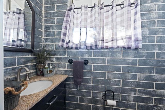 812 Sharon, El Cajon, CA 92020