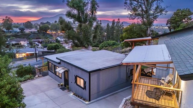 812 Sharon, El Cajon, CA 92020