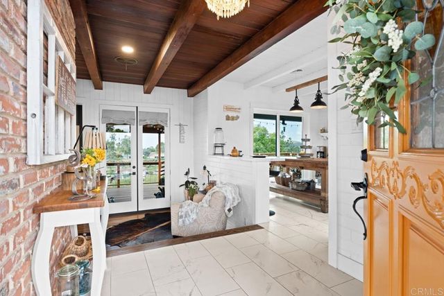 812 Sharon, El Cajon, CA 92020