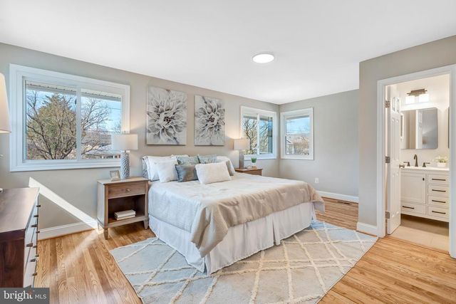 7703 NEWMARKET DR, Bethesda, MD 20817