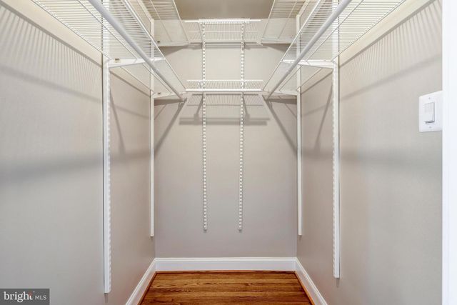 7703 NEWMARKET DR, Bethesda, MD 20817