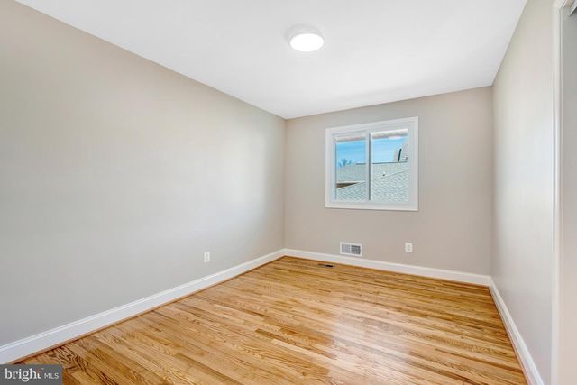 7703 NEWMARKET DR, Bethesda, MD 20817