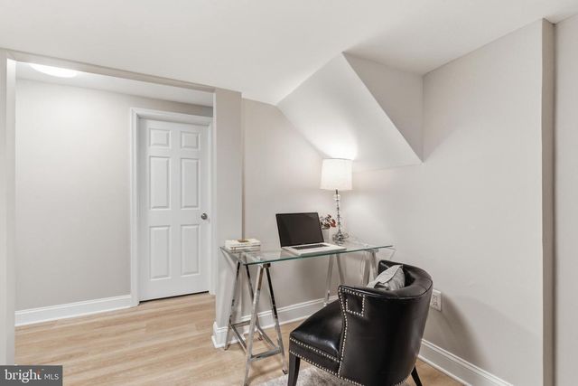 7703 NEWMARKET DR, Bethesda, MD 20817