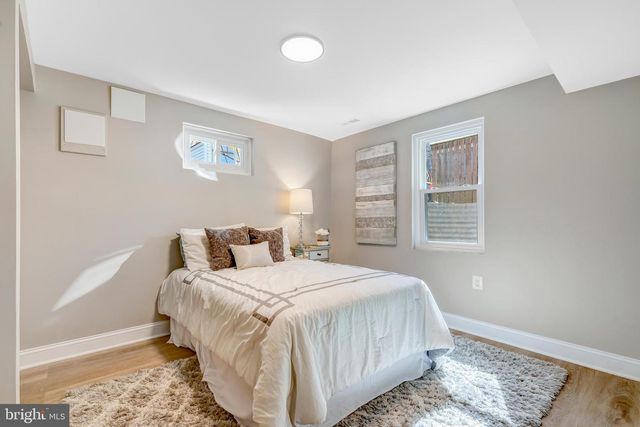 7703 NEWMARKET DR, Bethesda, MD 20817