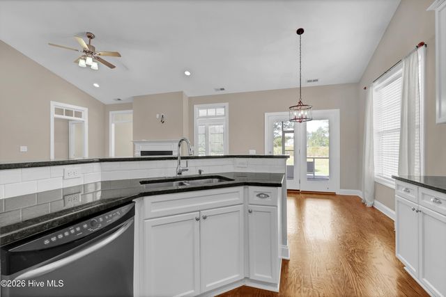 35 Scotlands Court, Hampstead, NC 28443