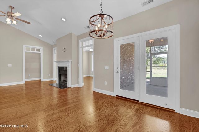 35 Scotlands Court, Hampstead, NC 28443