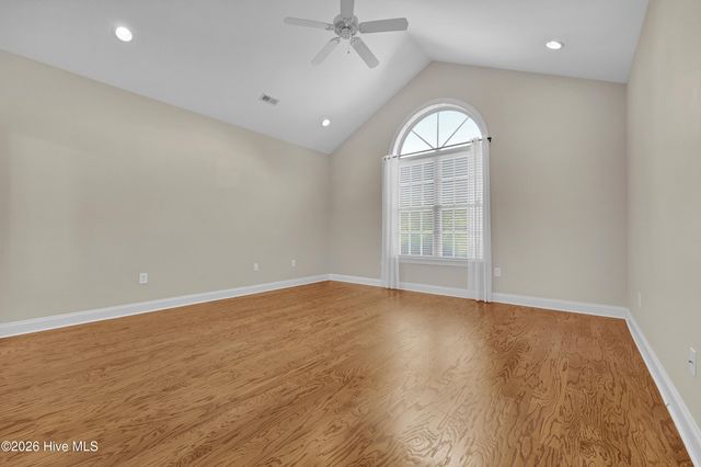 35 Scotlands Court, Hampstead, NC 28443