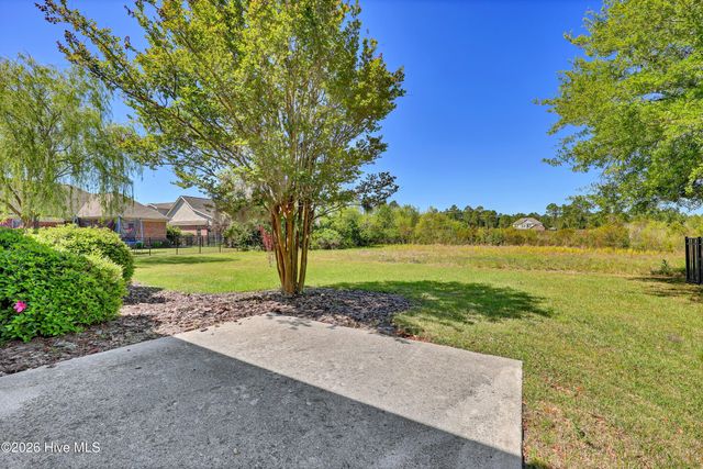 35 Scotlands Court, Hampstead, NC 28443
