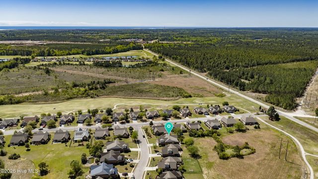 35 Scotlands Court, Hampstead, NC 28443