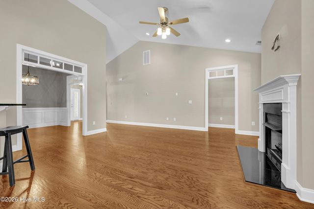 35 Scotlands Court, Hampstead, NC 28443