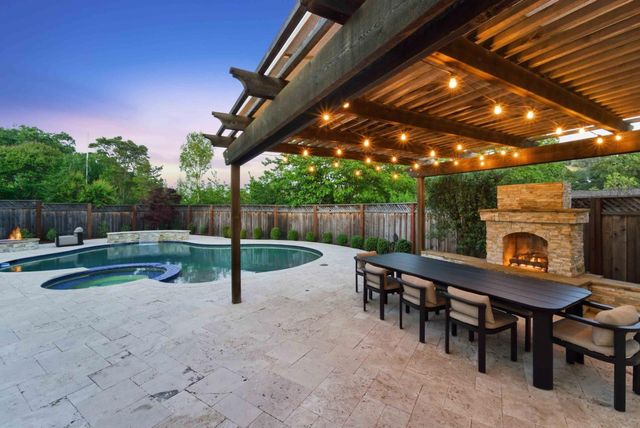 16180 Jasmine Way, Los Gatos, CA 95032