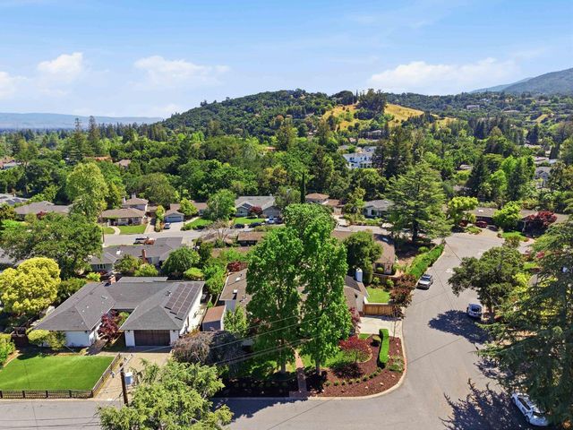 16180 Jasmine Way, Los Gatos, CA 95032
