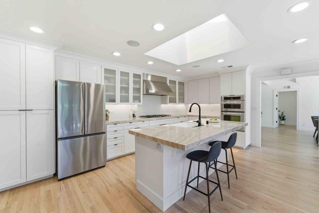 16180 Jasmine Way, Los Gatos, CA 95032