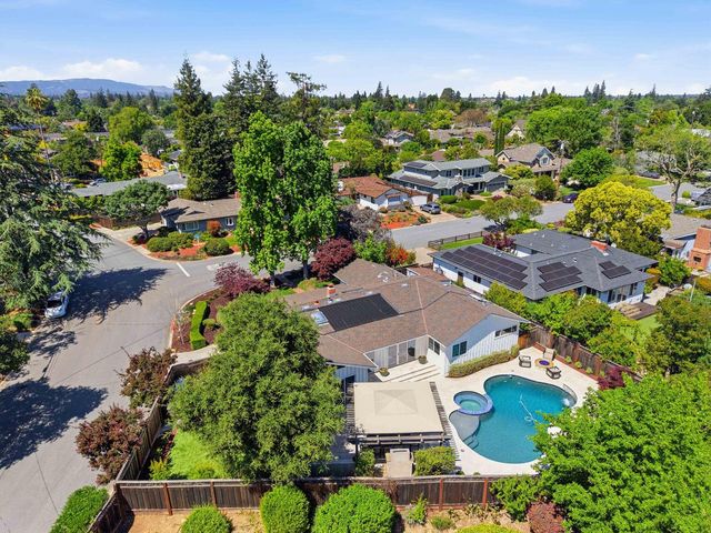 16180 Jasmine Way, Los Gatos, CA 95032