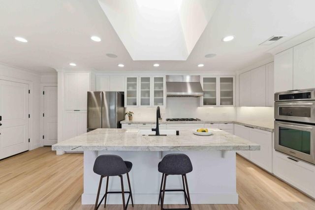 16180 Jasmine Way, Los Gatos, CA 95032