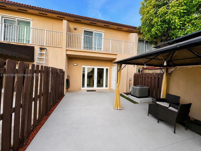17184 SW 138th Court, Miami, FL 33177