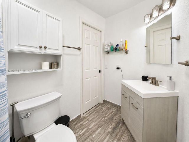 17184 SW 138th Court, Miami, FL 33177
