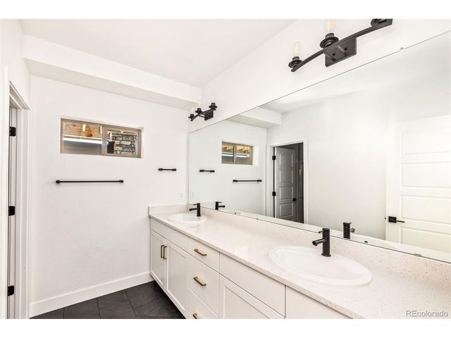 15325 King Ct, Broomfield, CO 80023