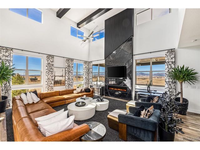 15325 King Ct, Broomfield, CO 80023