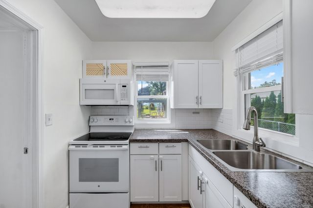 1508 Southlawn Drive, Des Moines, IA 50315